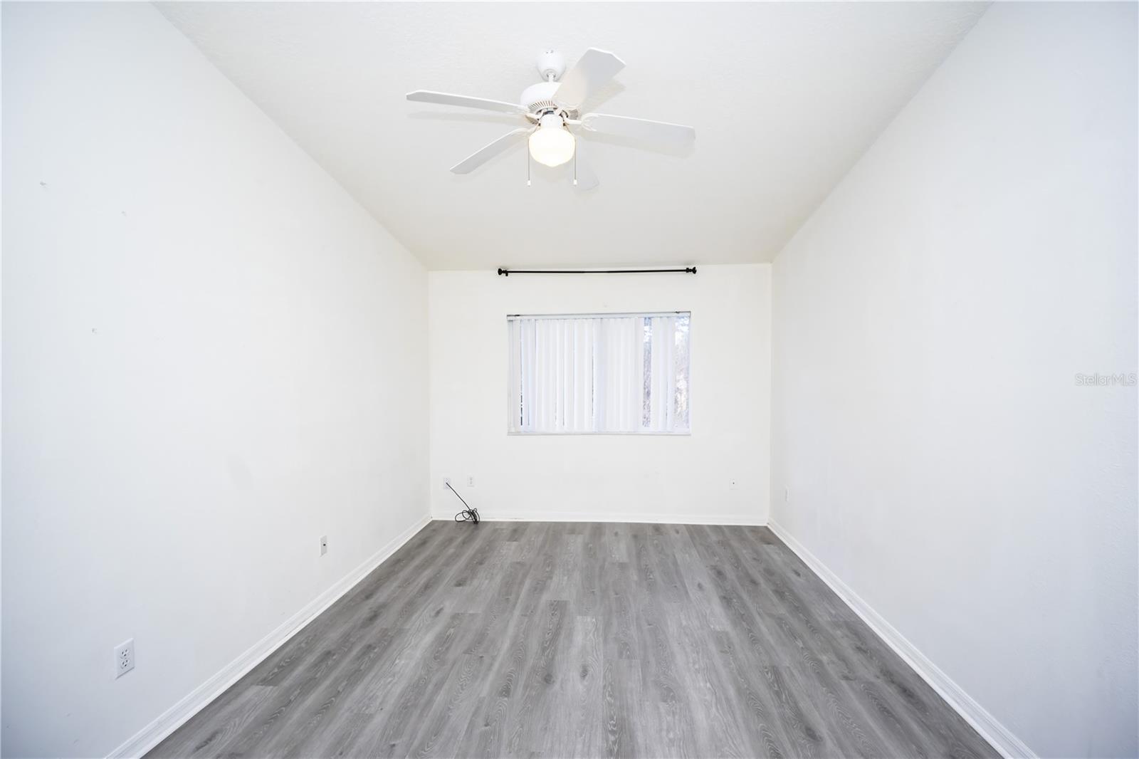 ISLAND CLUB WEST PH 02 - Residential Lease