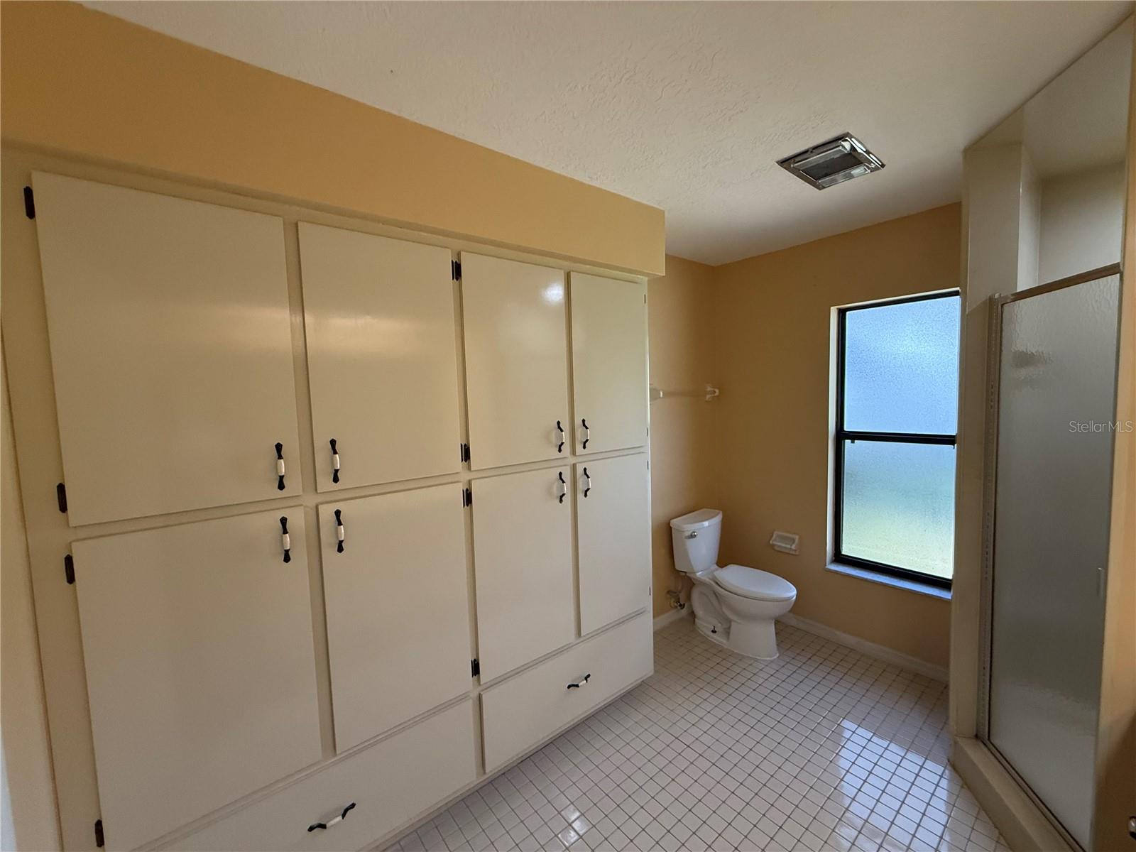 RAINBOW SPGS COUNTRY CLUB ESTATE - Residential Lease