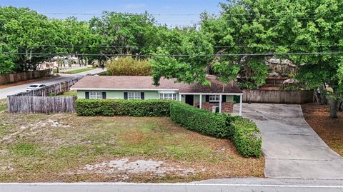 15402 LAKE MAGDALENE BOULEVARD TAMPA FL 33613