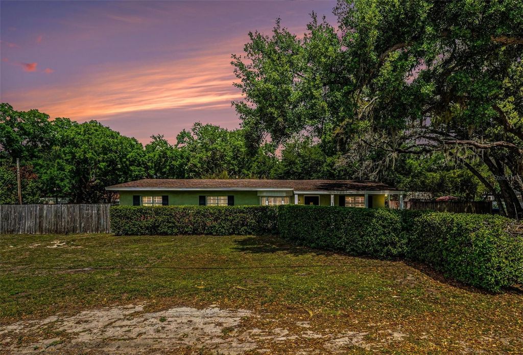 Photo of 15402 Lake Magdalene Boulevard, Tampa, FL 33613 (MLS # TB8492720)