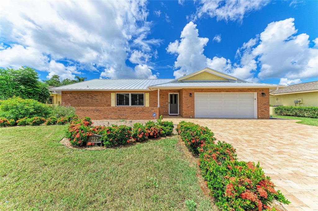 Photo of 212 68th Street NW, Bradenton, FL 34209 (MLS # A4705176)