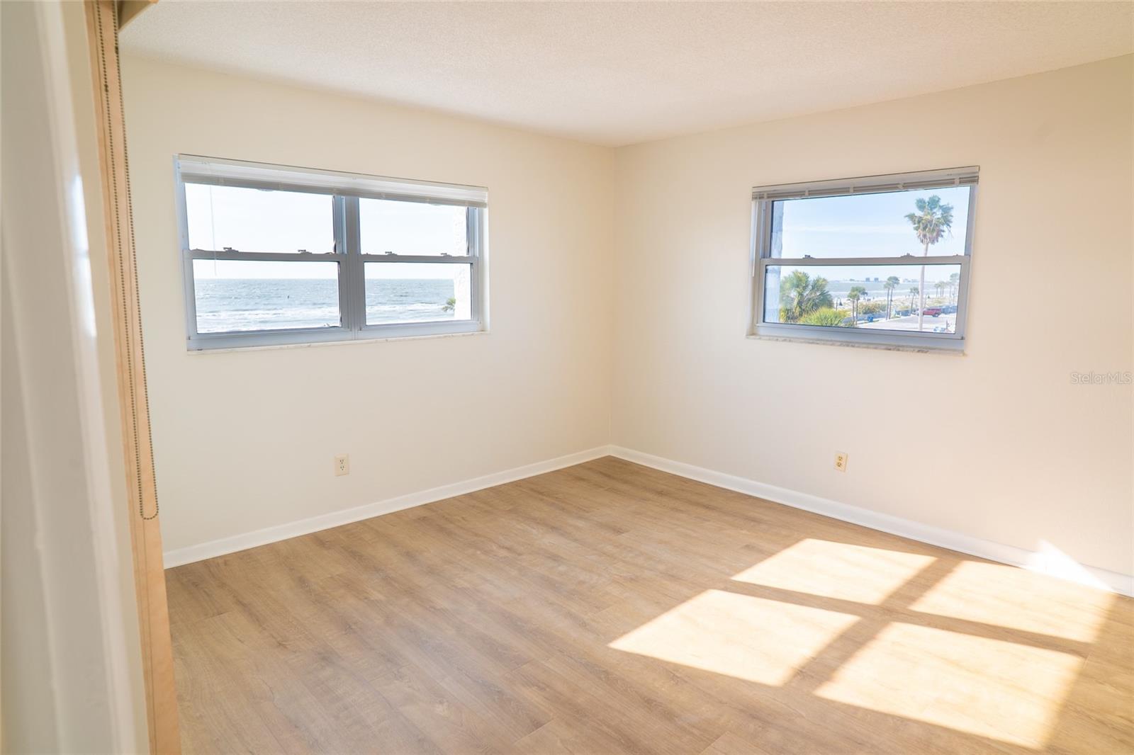 BEACH HOUSE OF PASS-A-GRILLE - Residential