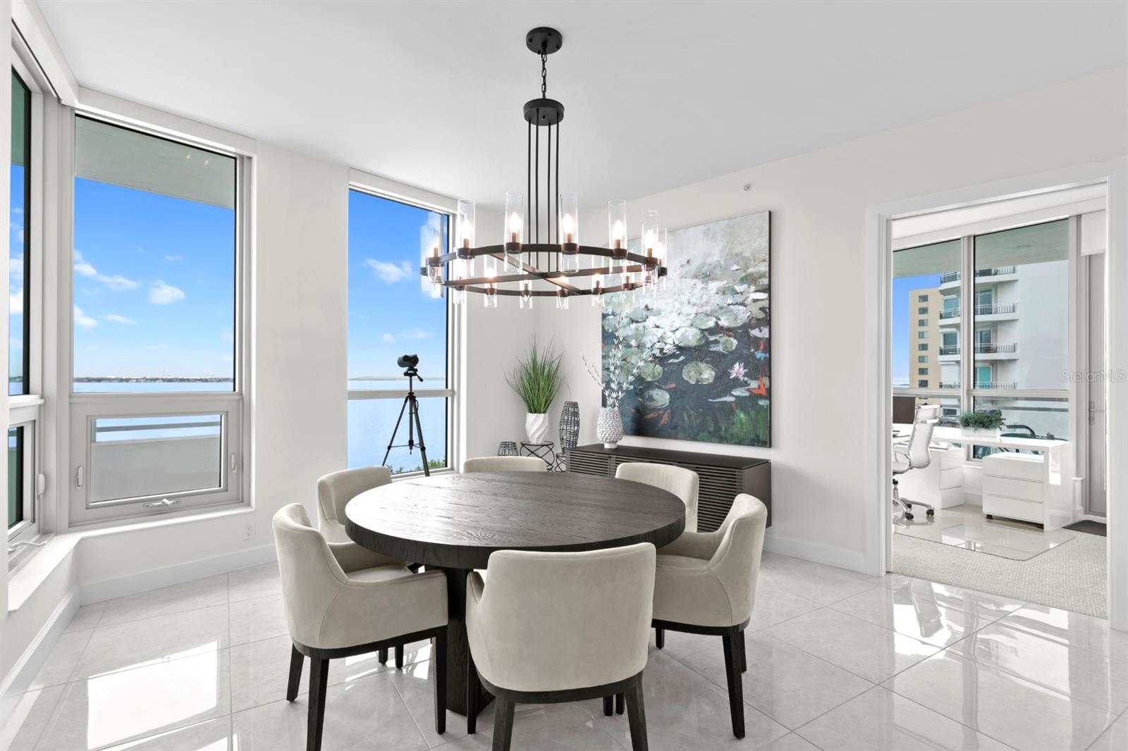 VIRAGE BAYSHORE - Residential