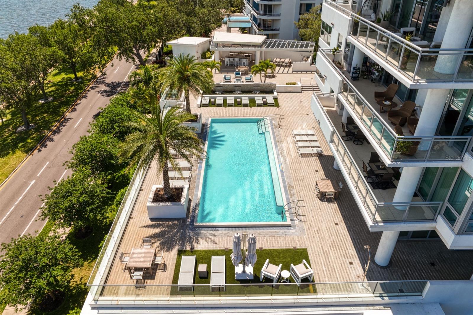 VIRAGE BAYSHORE - Residential