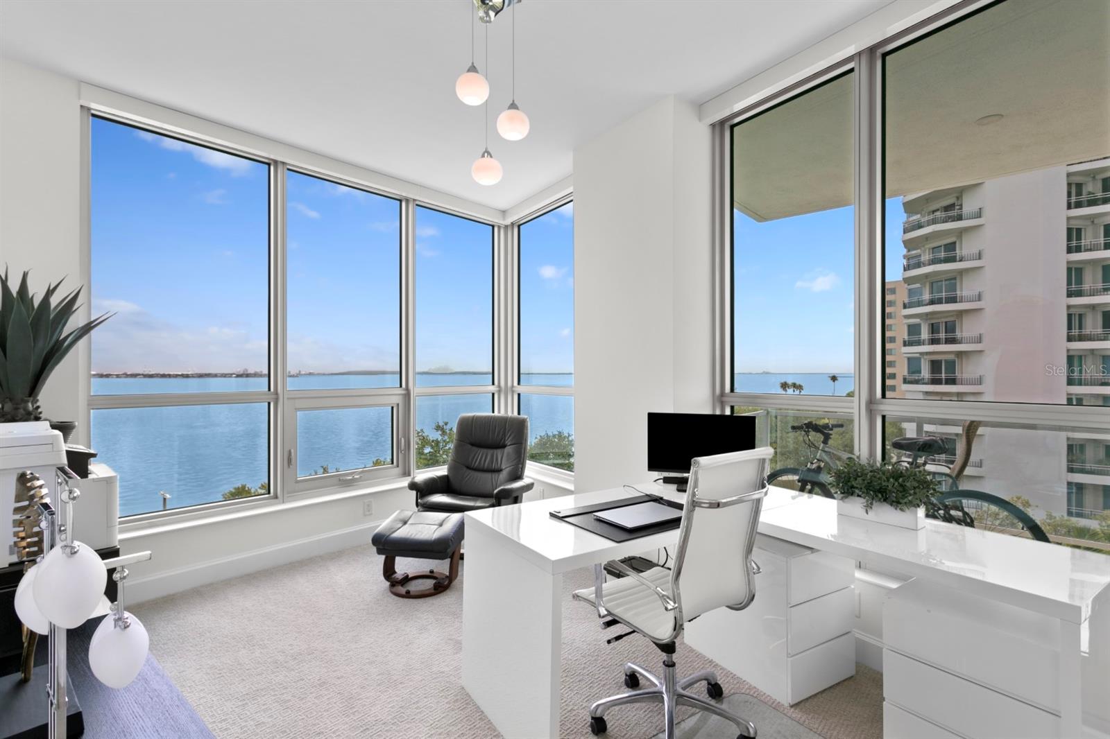 VIRAGE BAYSHORE - Residential