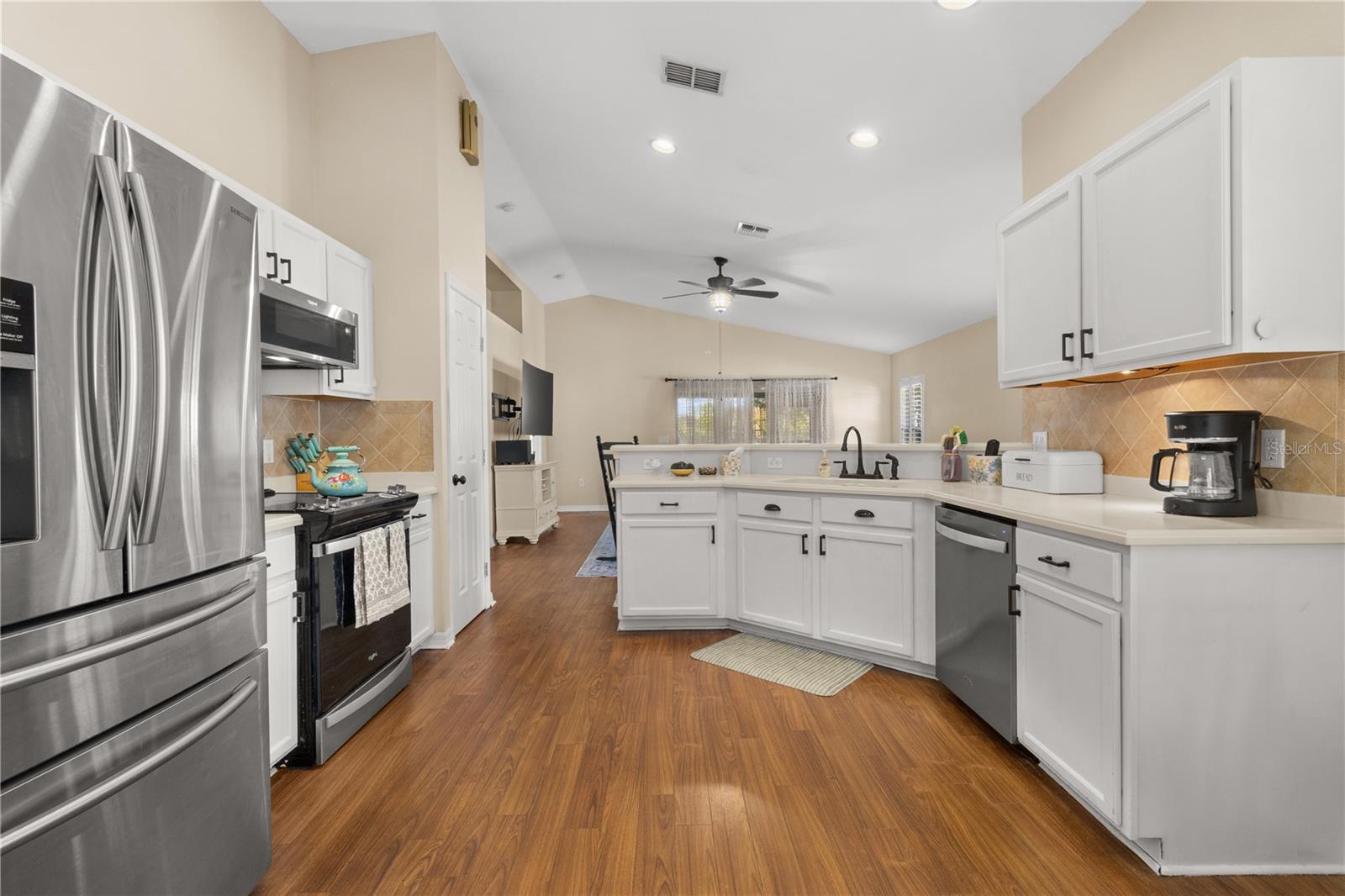 WELLINGTON AT SEVEN HILLS PH 9 - Residential