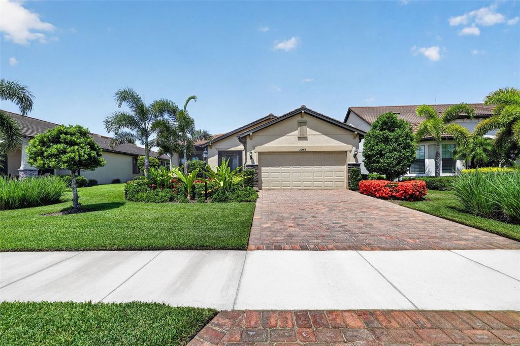 Photo of 16748 Blackwater Terrace, Bradenton, FL 34202 (MLS # A4697959)