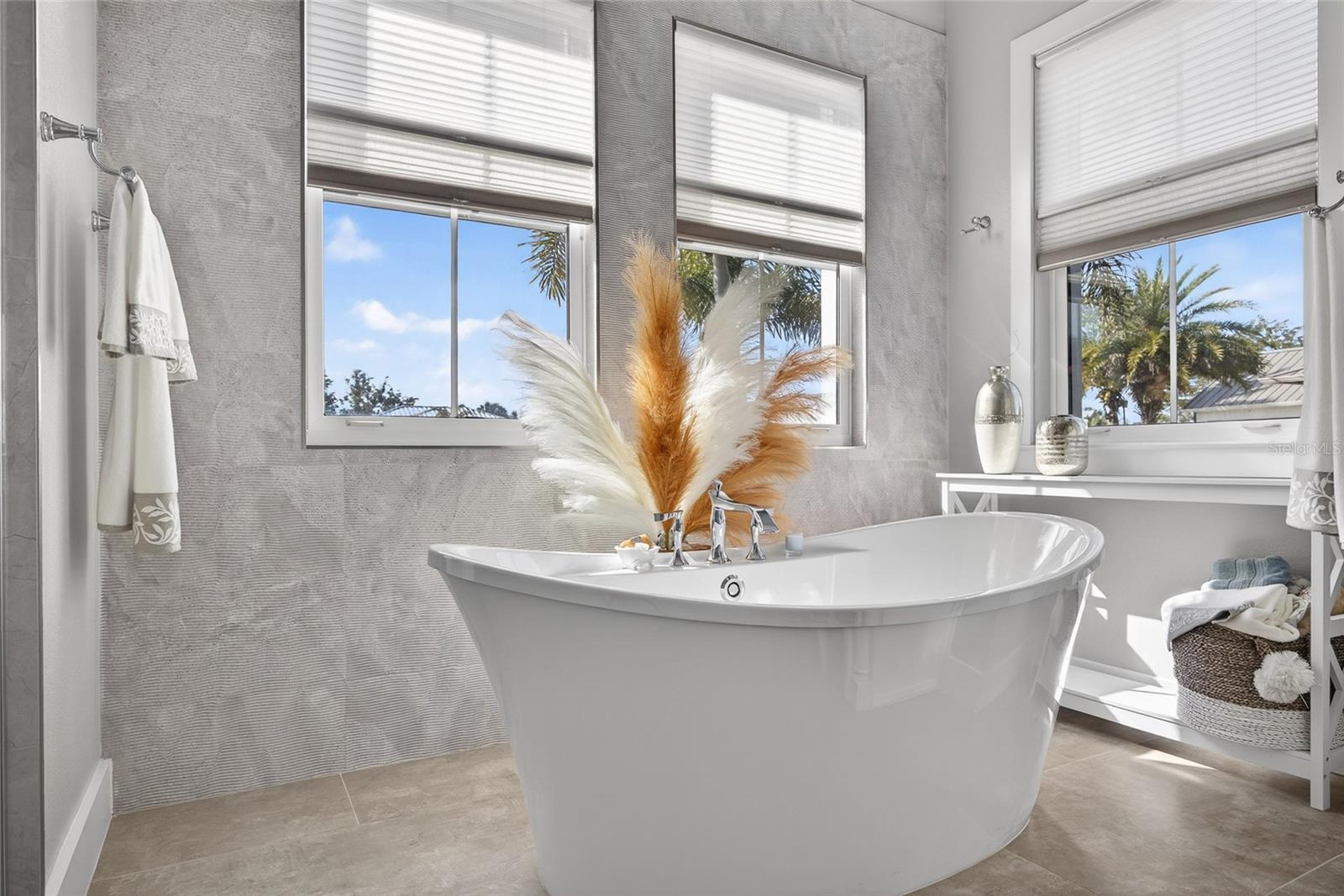 THE ESTATES ON PEACE RIVER - Residential