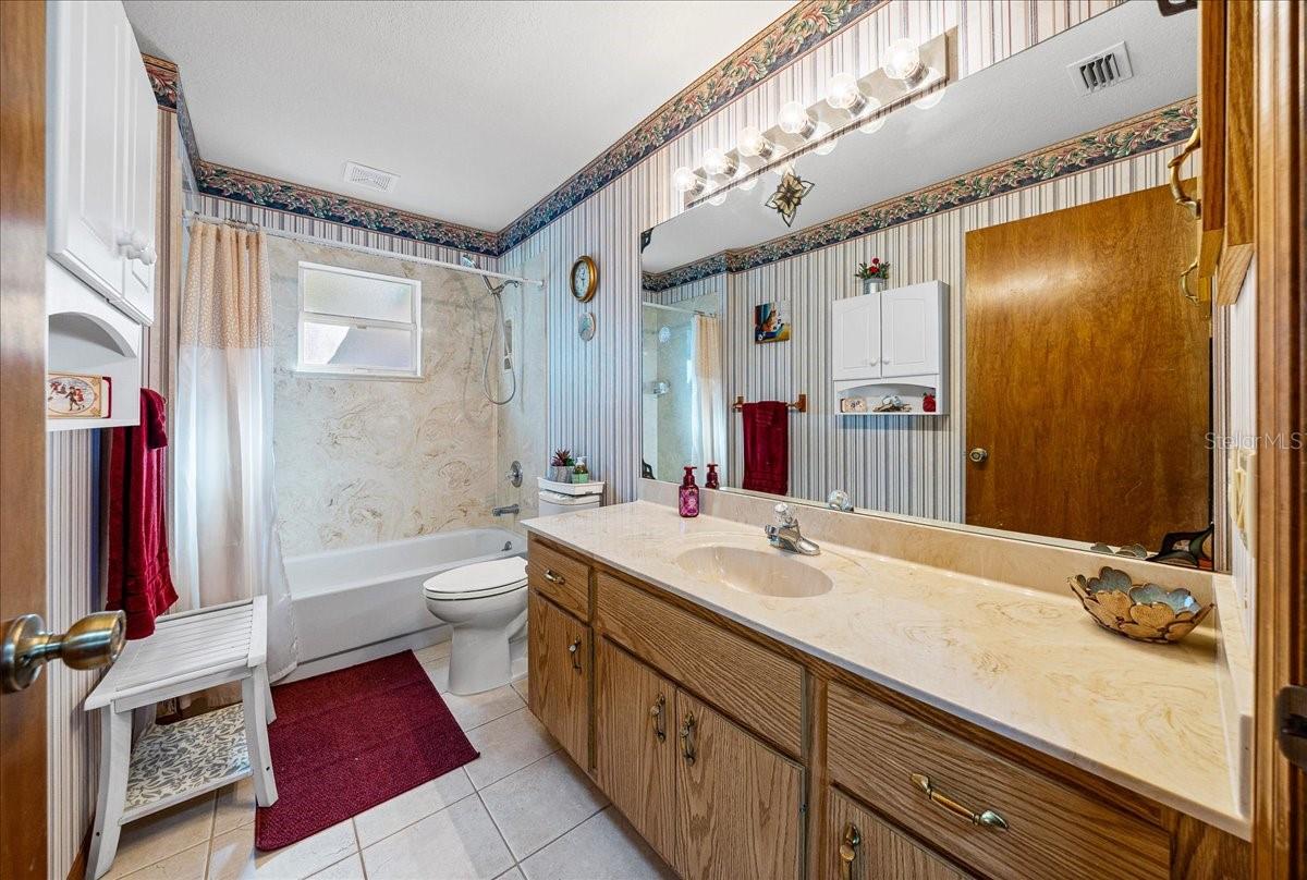 CHURCHILL - Residential