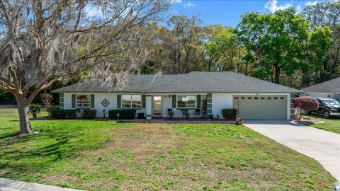 Photo of 11 SE 63rd Terrace, Ocala, FL 34472 (MLS # OM720381)