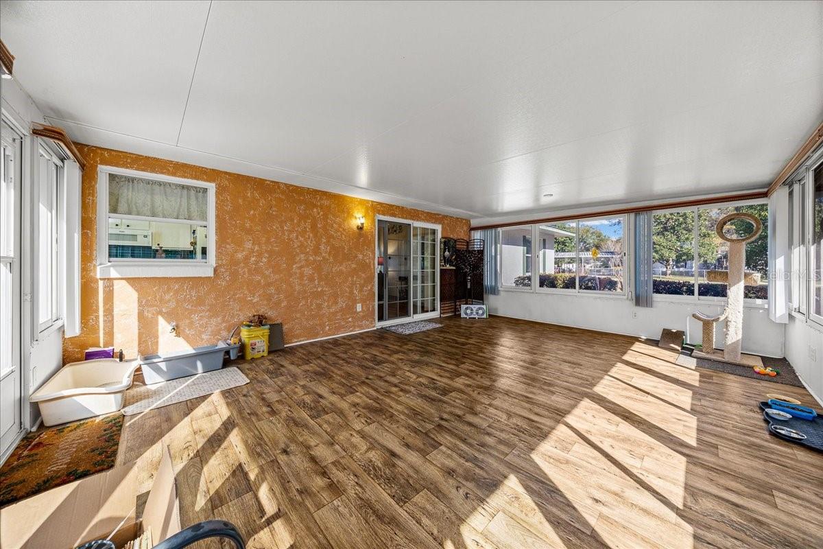 CHURCHILL - Residential