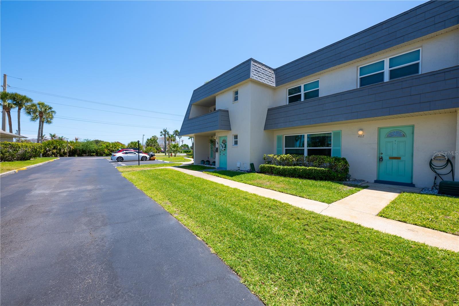 402 DOVE LANE 2-7