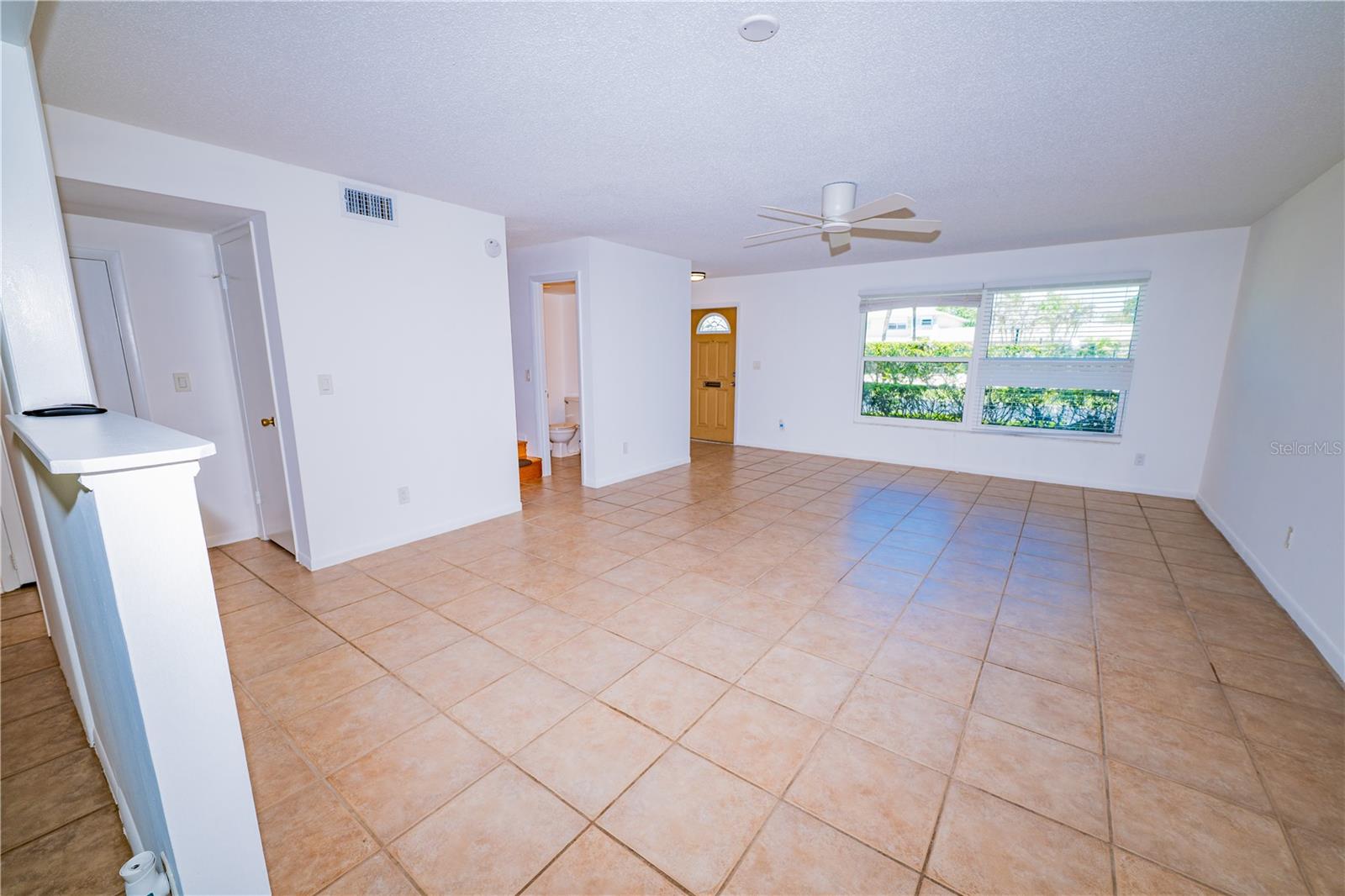 402 DOVE LANE 2-7