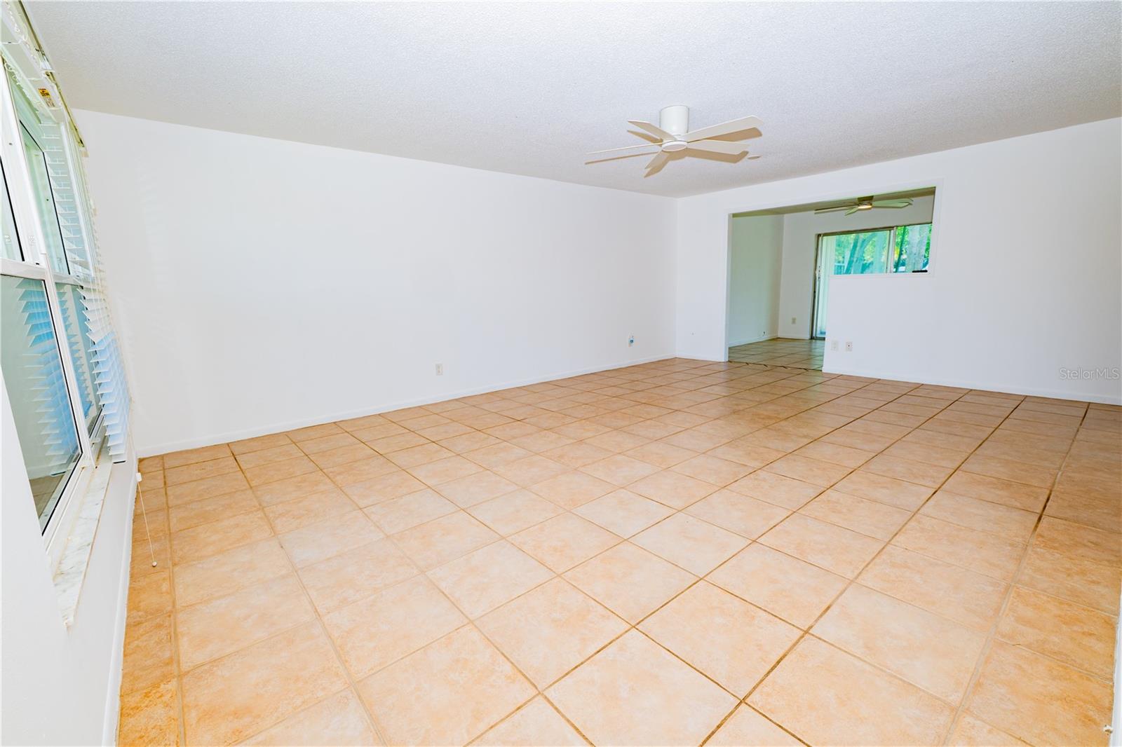 402 DOVE LANE 2-7