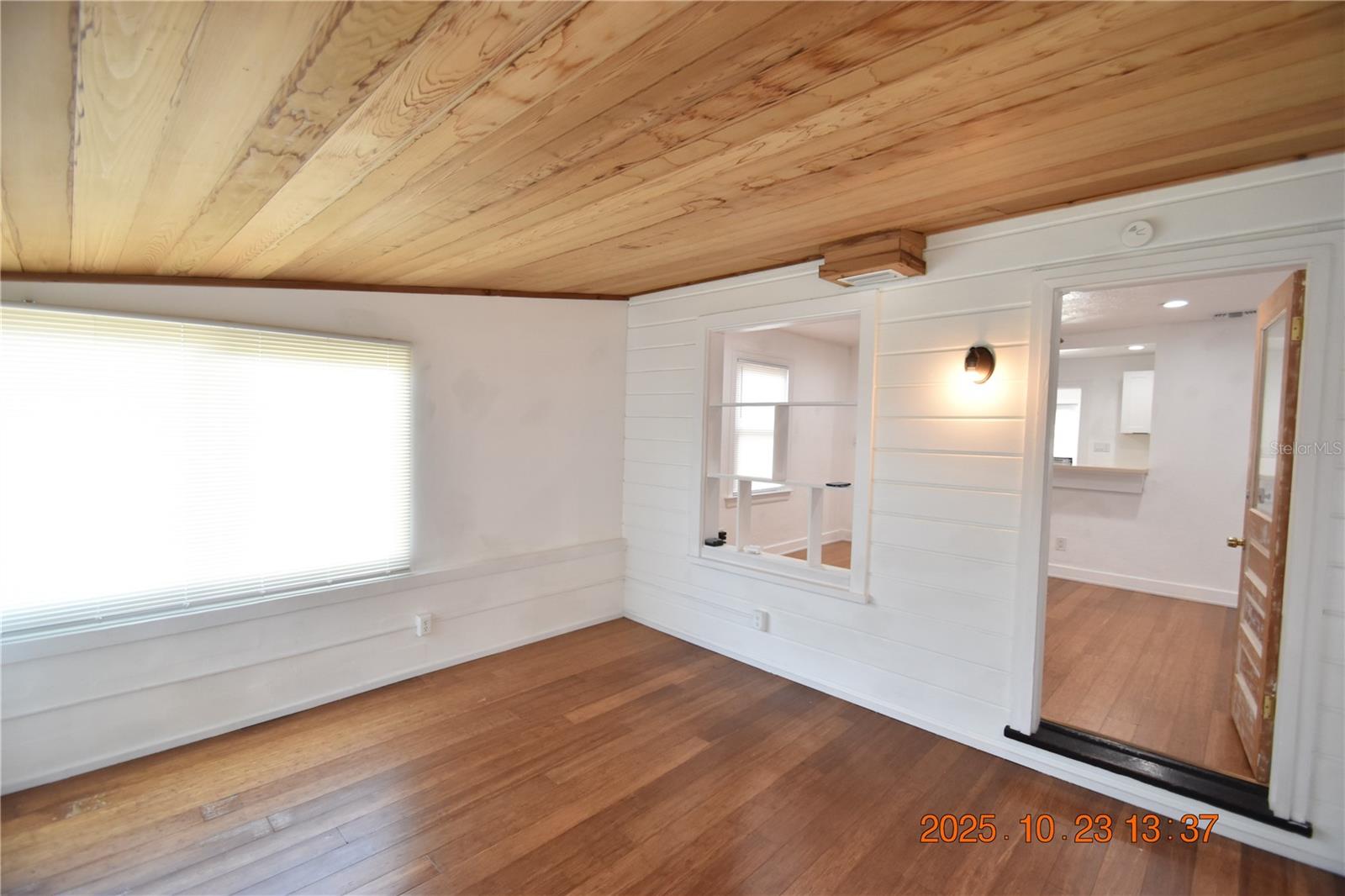 INTER BAY - Residential Lease