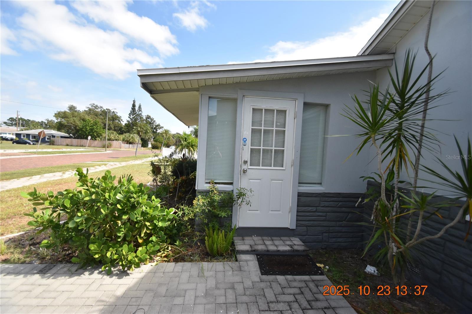 INTER BAY - Residential Lease