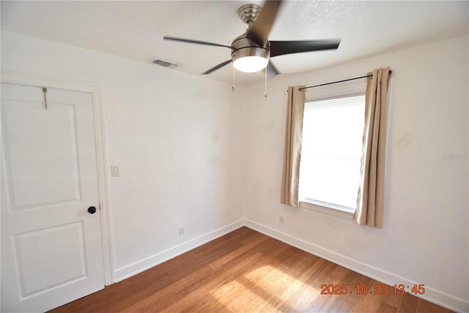 INTER BAY - Residential Lease