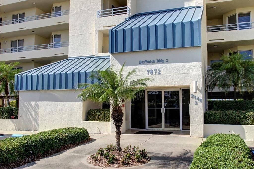 Photo of 7872 Sailboat Key Boulevard S #PH602, South Pasadena, FL 33707 (MLS # TB8523943)