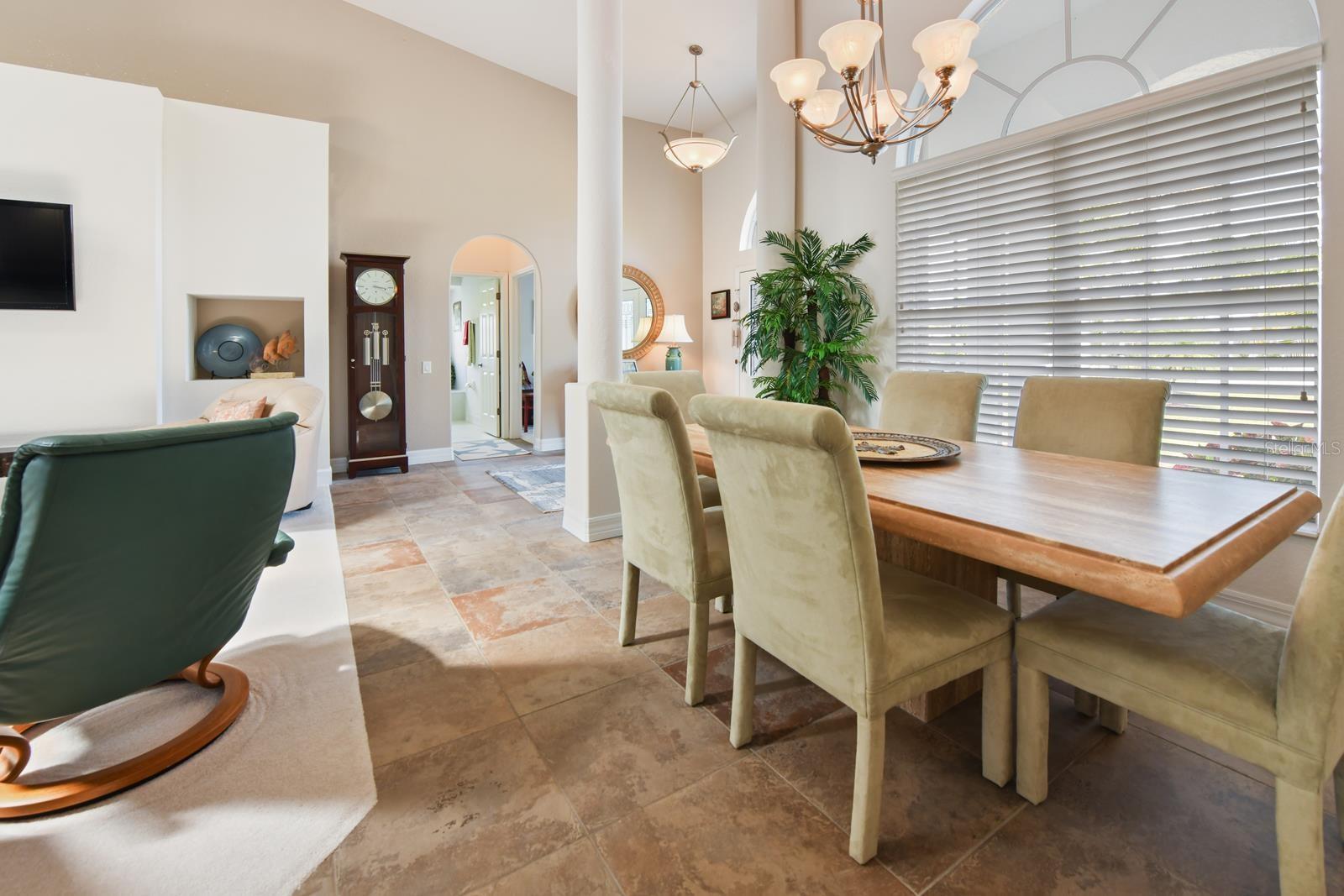 CAPTAINS QUARTERS - Residential