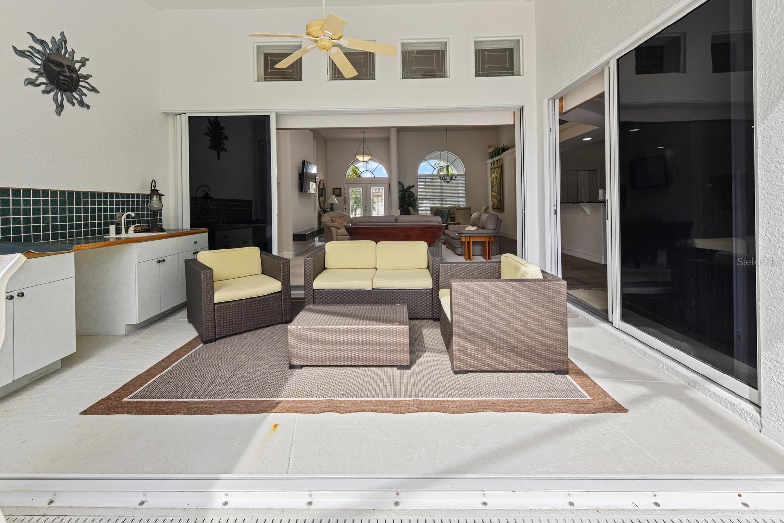 CAPTAINS QUARTERS - Residential