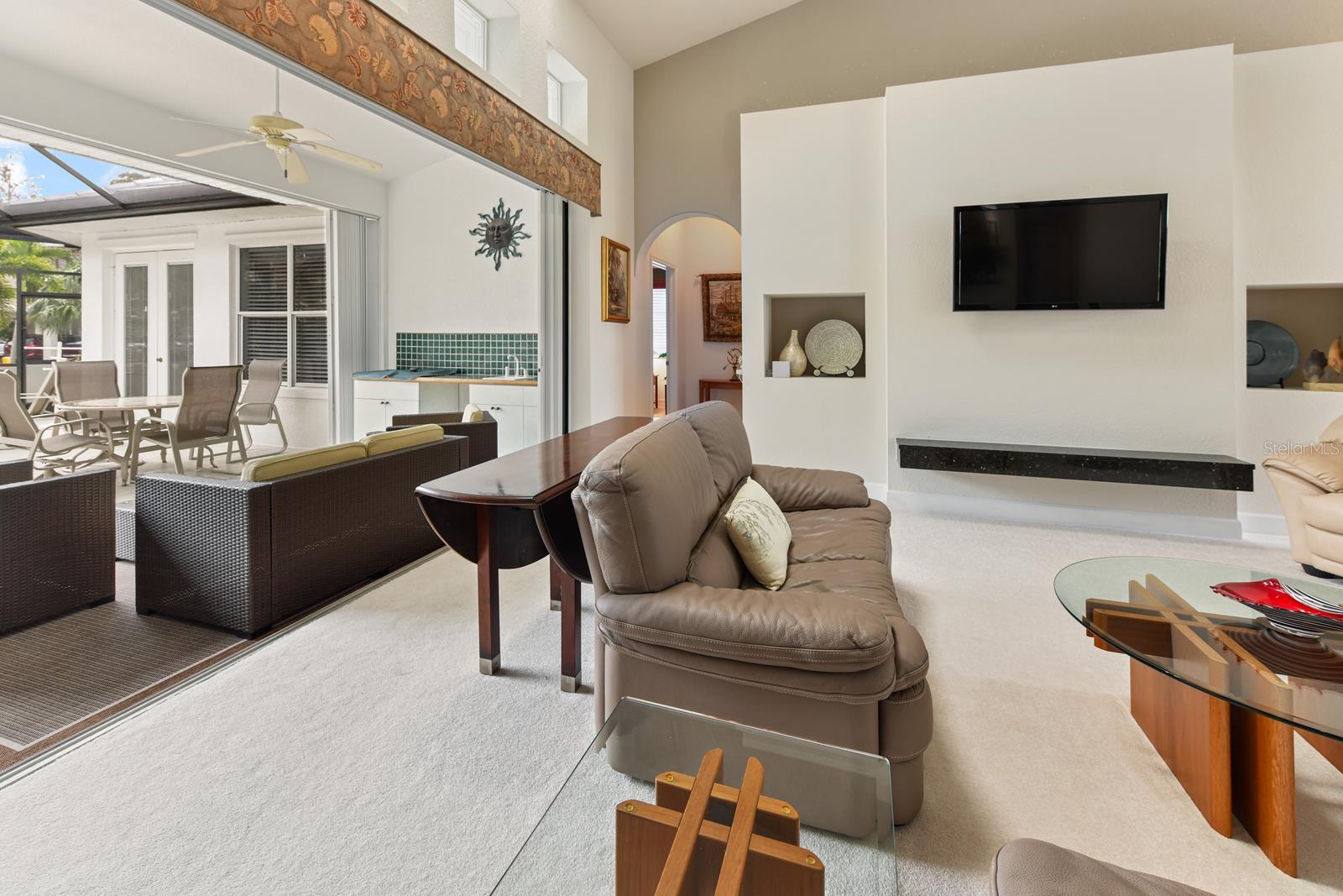 CAPTAINS QUARTERS - Residential