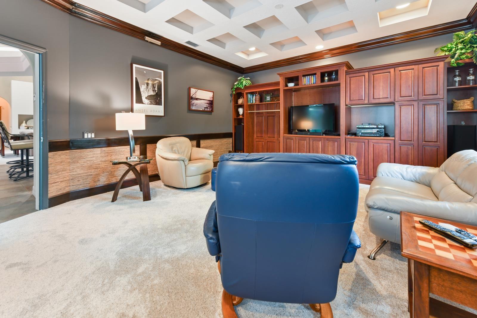 CAPTAINS QUARTERS - Residential