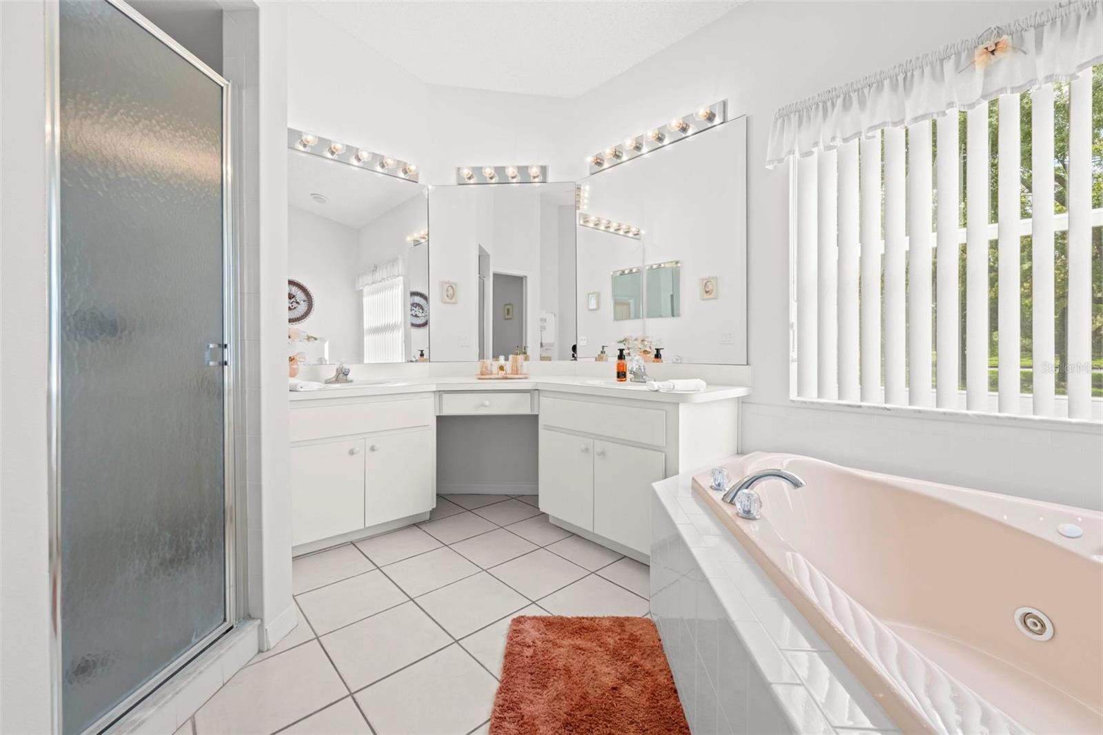 WELLINGTON AT SEVEN HILLS PH 1 - Residential