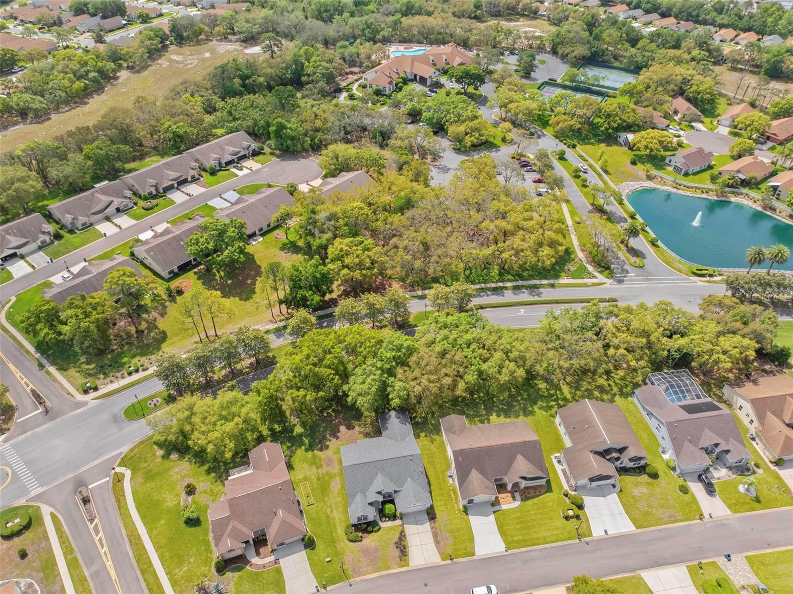 WELLINGTON AT SEVEN HILLS PH 1 - Residential