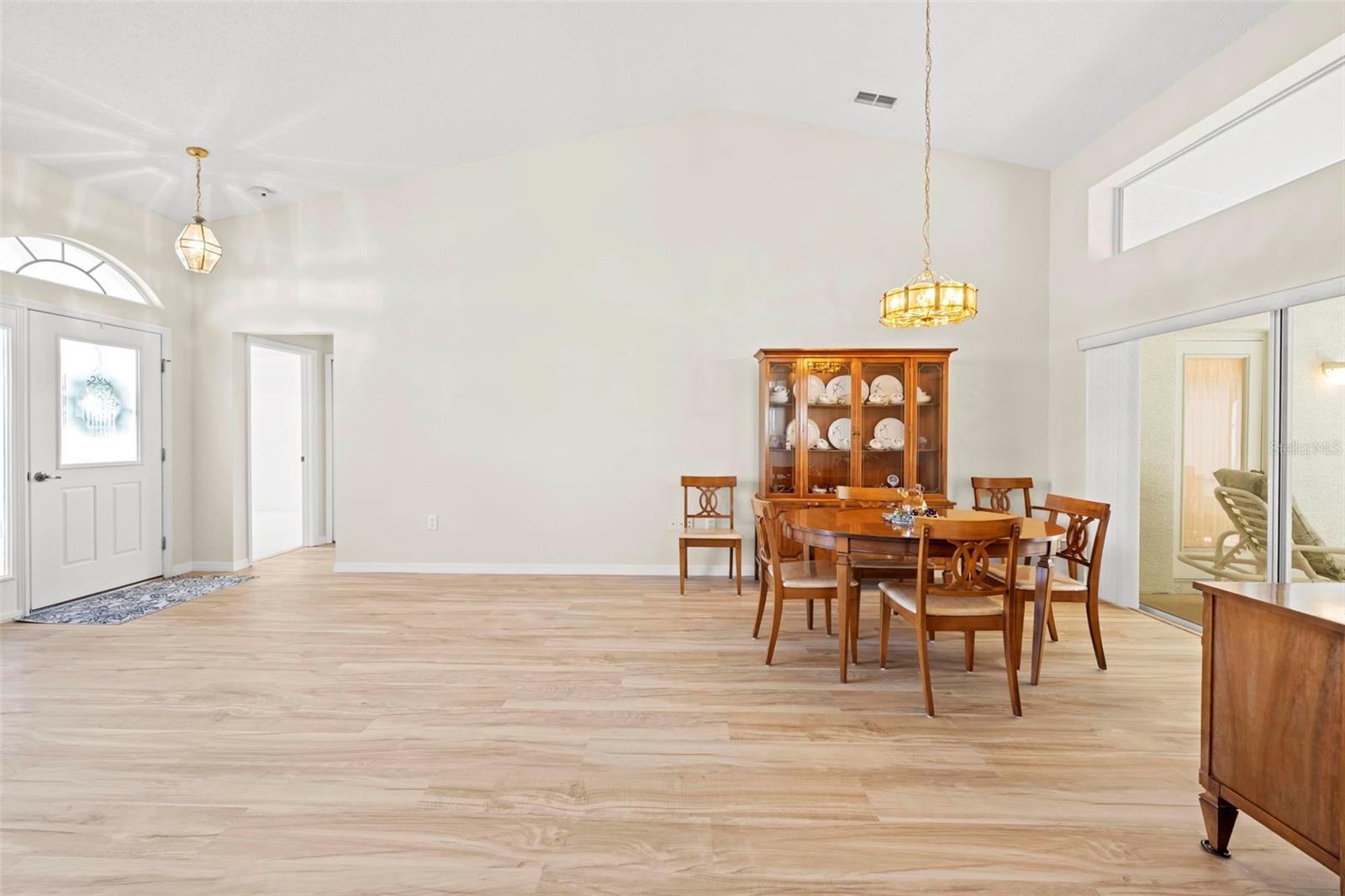 WELLINGTON AT SEVEN HILLS PH 1 - Residential