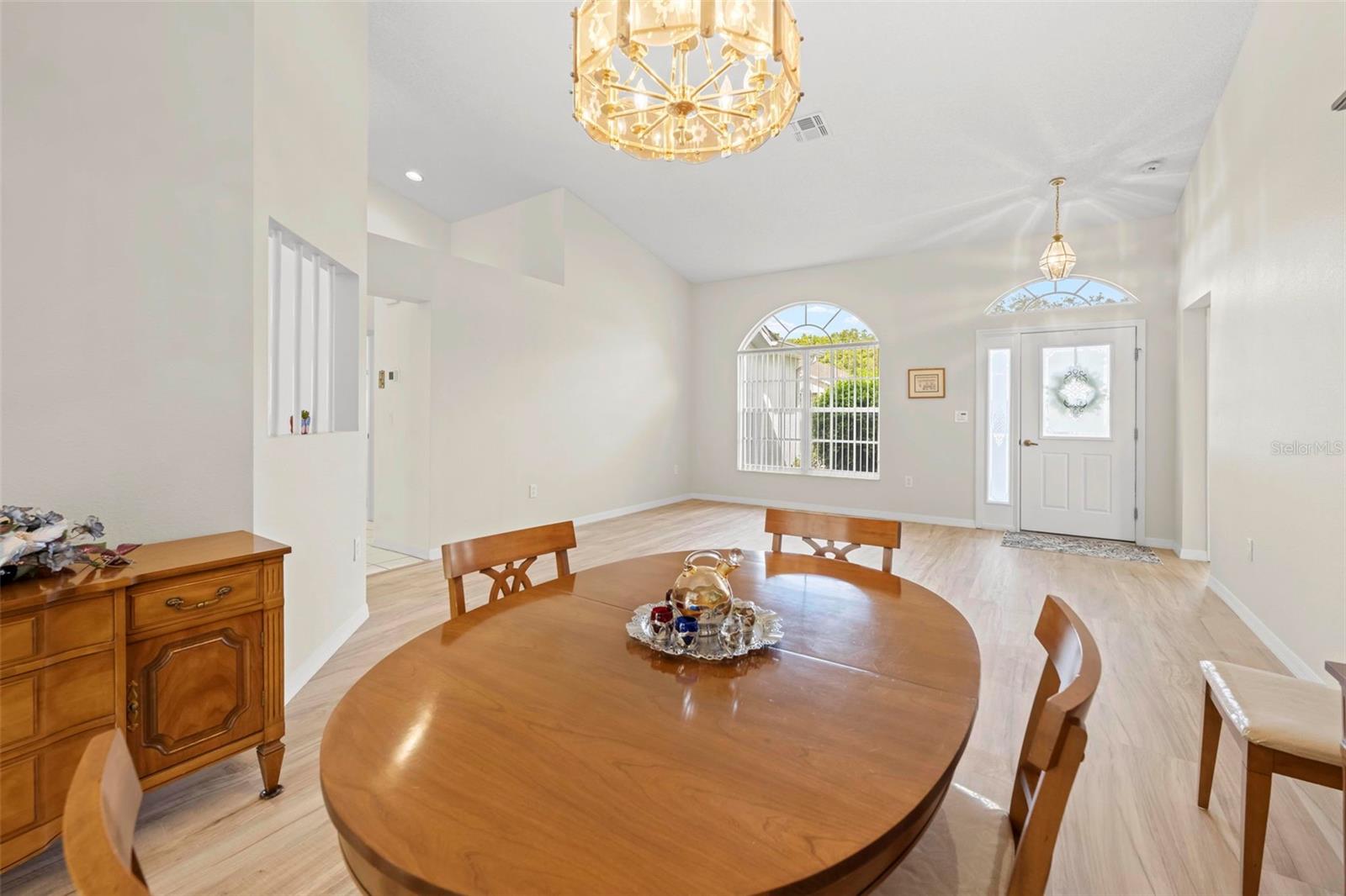 WELLINGTON AT SEVEN HILLS PH 1 - Residential