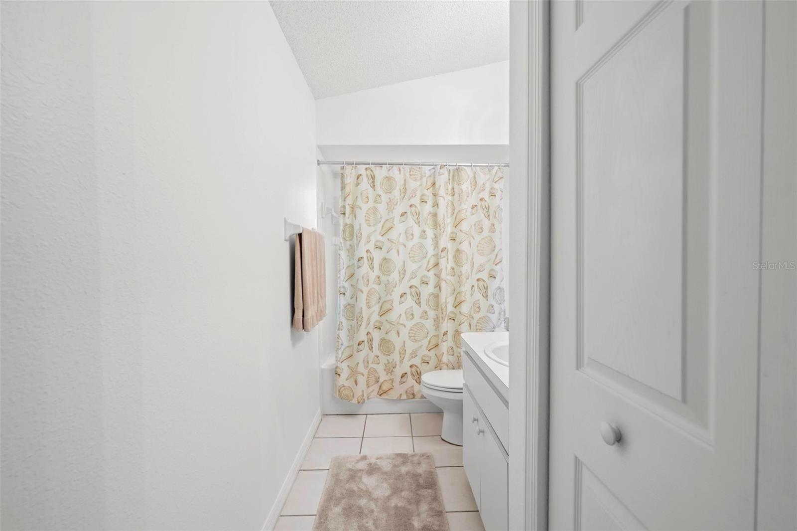 WELLINGTON AT SEVEN HILLS PH 1 - Residential