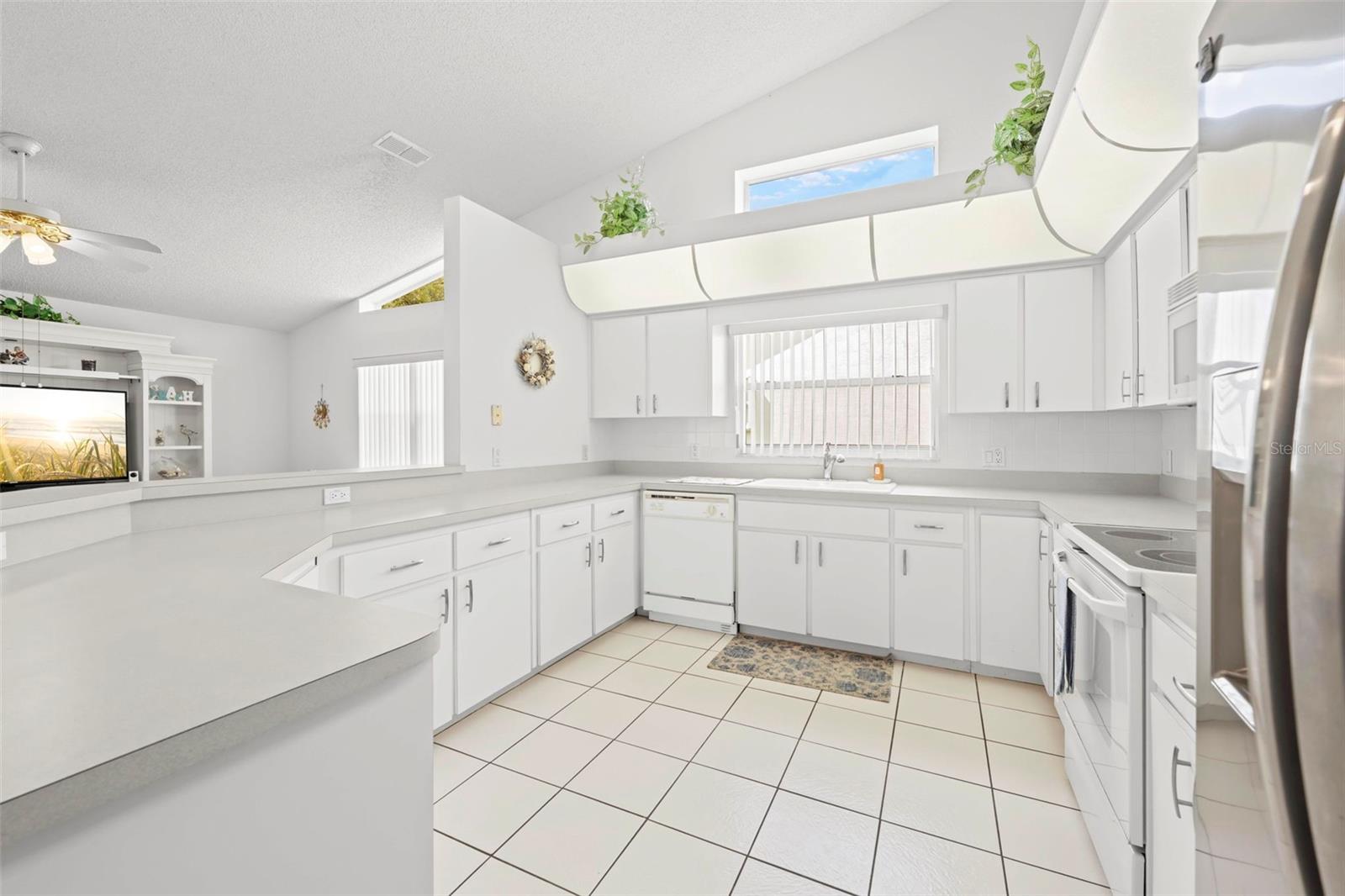 WELLINGTON AT SEVEN HILLS PH 1 - Residential