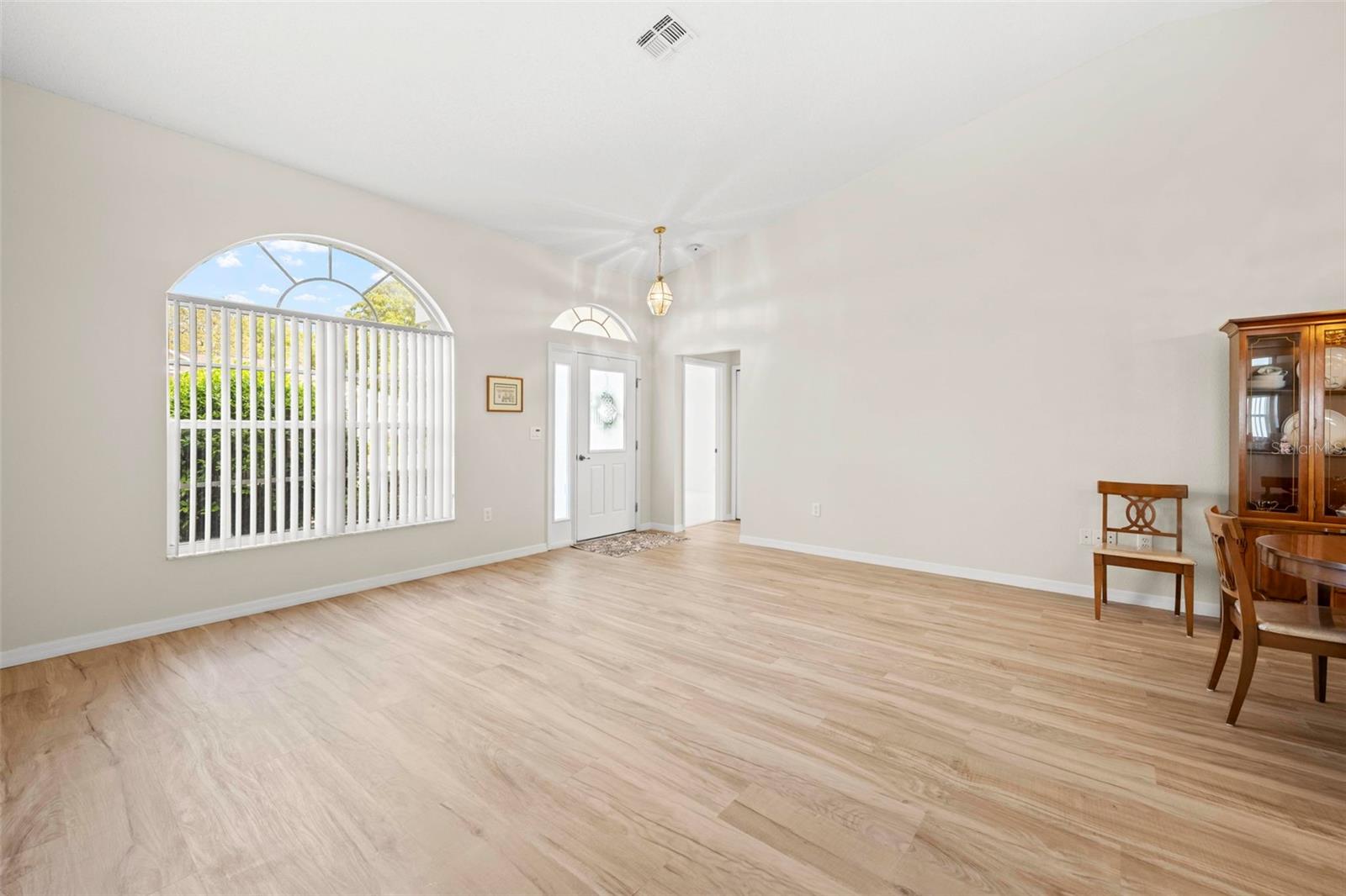 WELLINGTON AT SEVEN HILLS PH 1 - Residential