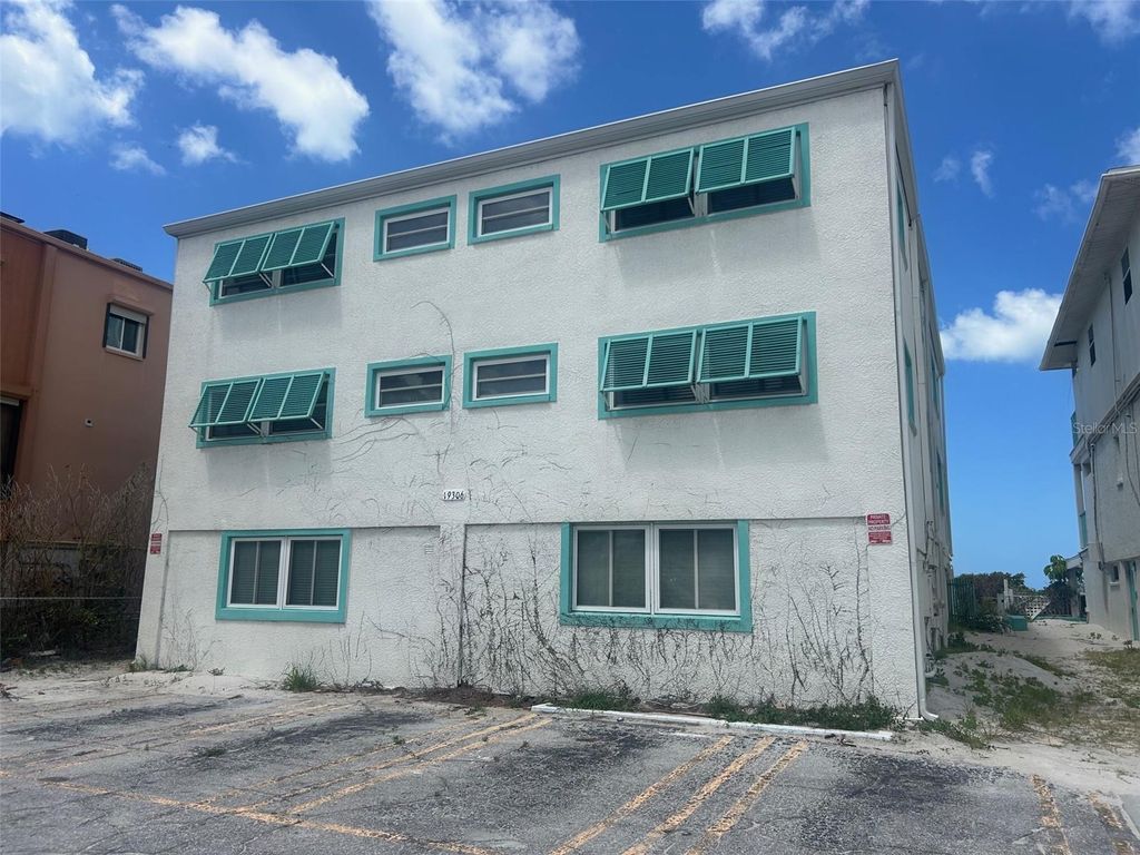 Photo of 19306 Gulf Boulevard, Indian Rocks Beach, FL 33785 (MLS # TB8510647)