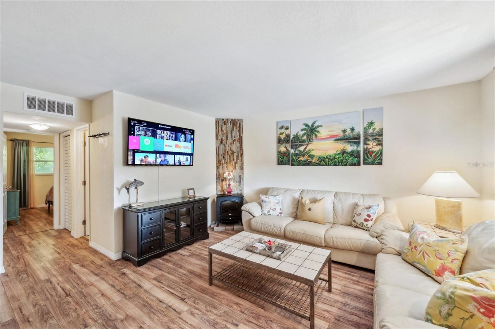 WASHINGTON SQUARE AT CLEARWATER CONDO - Residential Lease