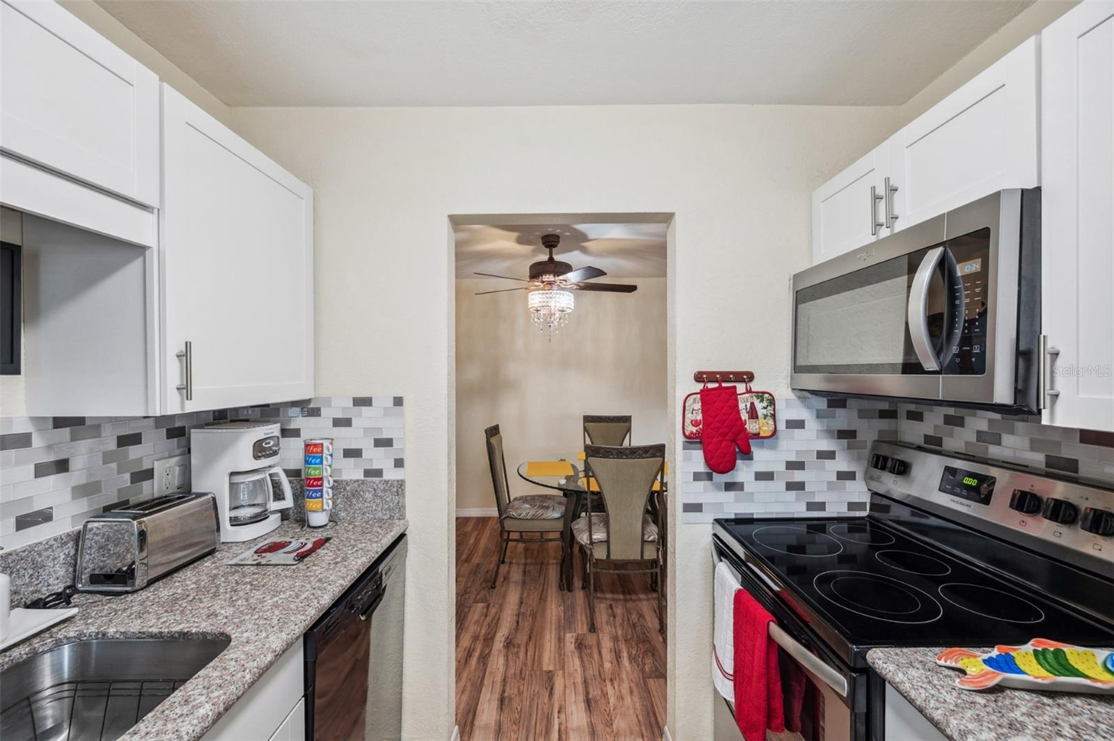 WASHINGTON SQUARE AT CLEARWATER CONDO - Residential Lease
