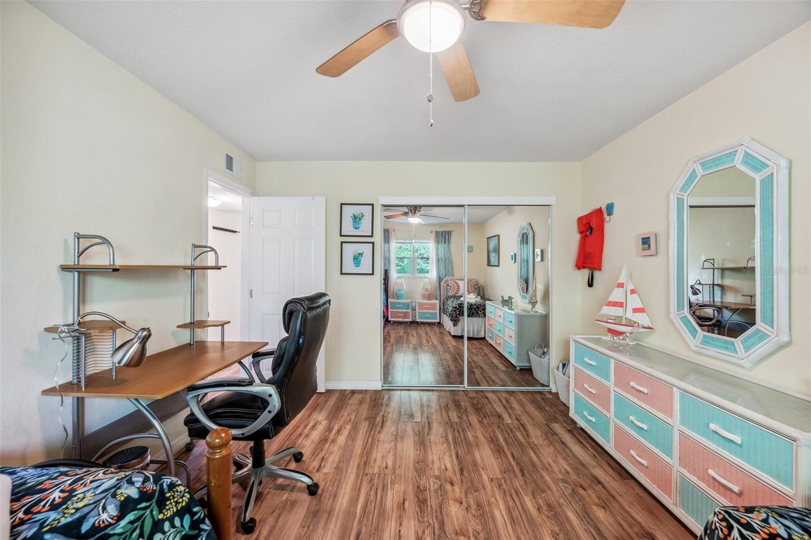 WASHINGTON SQUARE AT CLEARWATER CONDO - Residential Lease