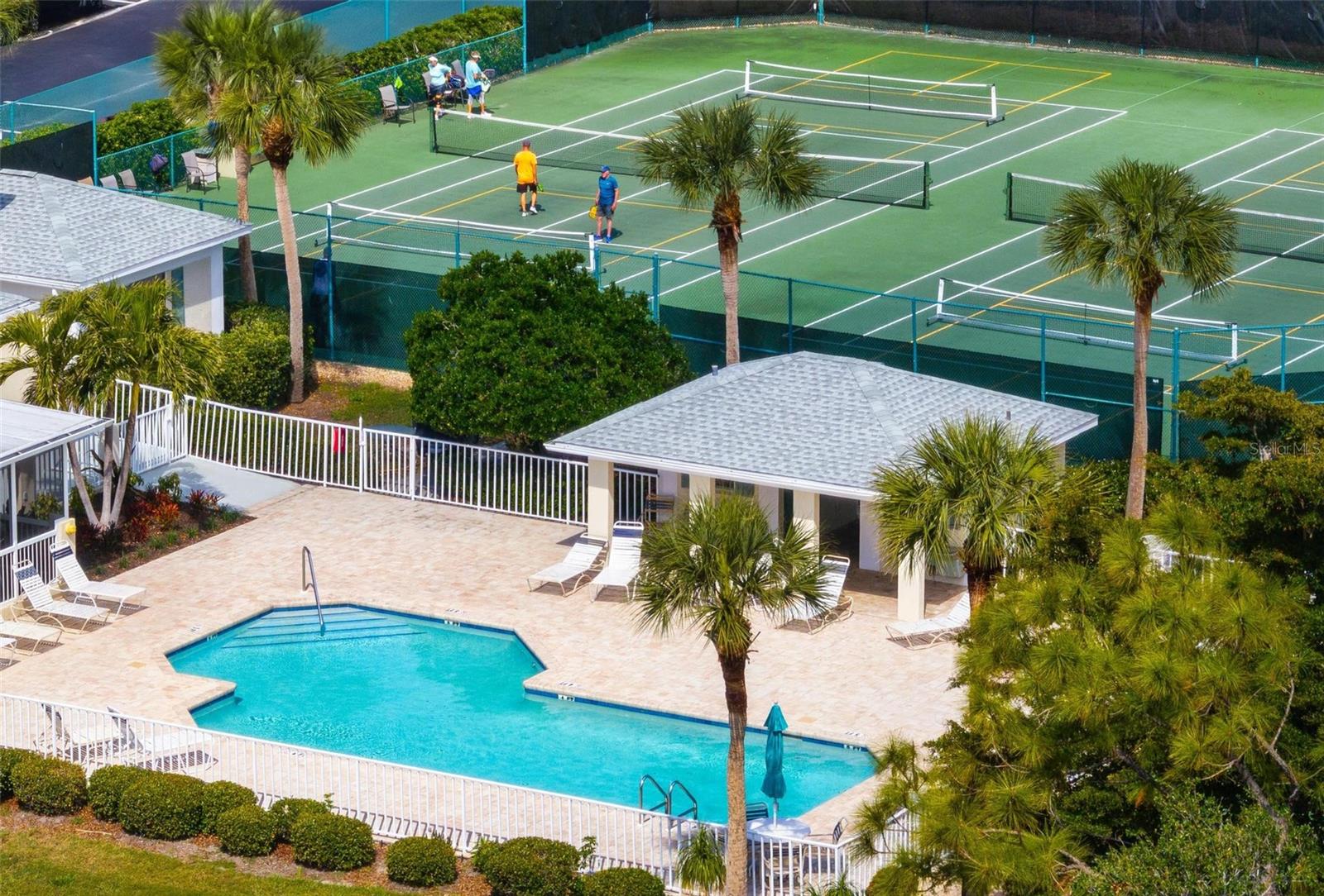 GARDENS 1 AT WATERSIDE VILLAGE - Residential