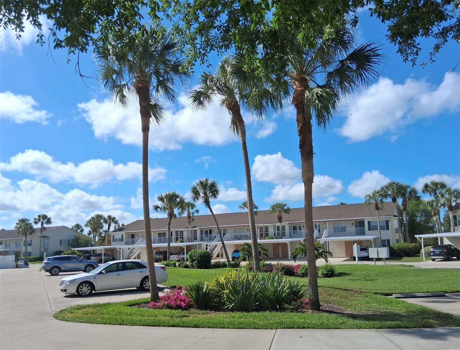 GARDENS 1 AT WATERSIDE VILLAGE - Residential