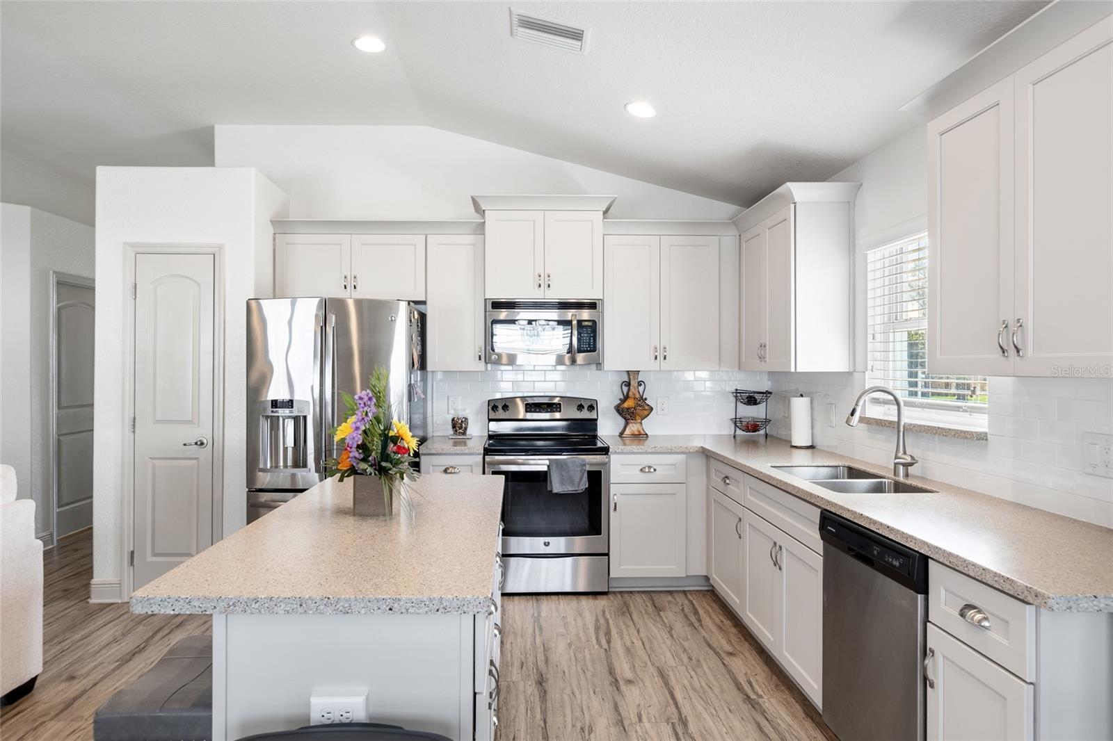 SPRING HILL - Residential
