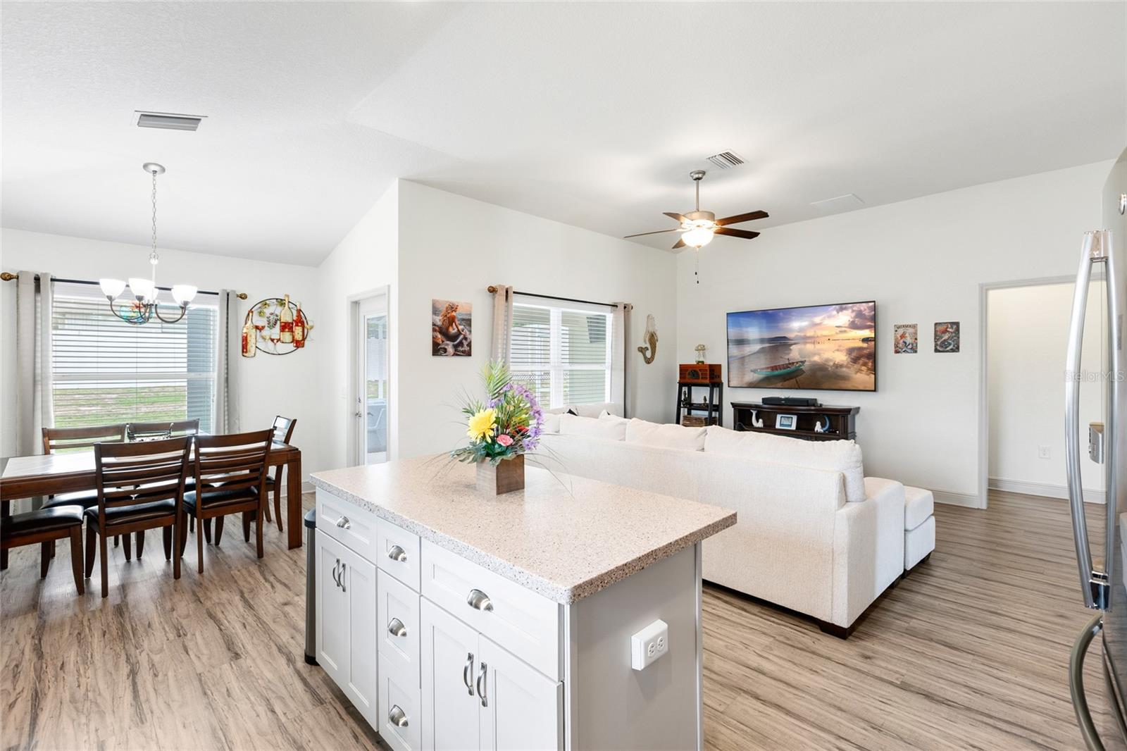 SPRING HILL - Residential