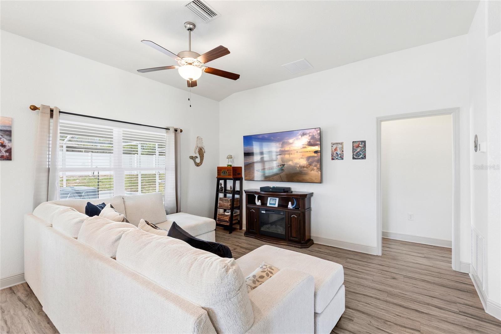 SPRING HILL - Residential