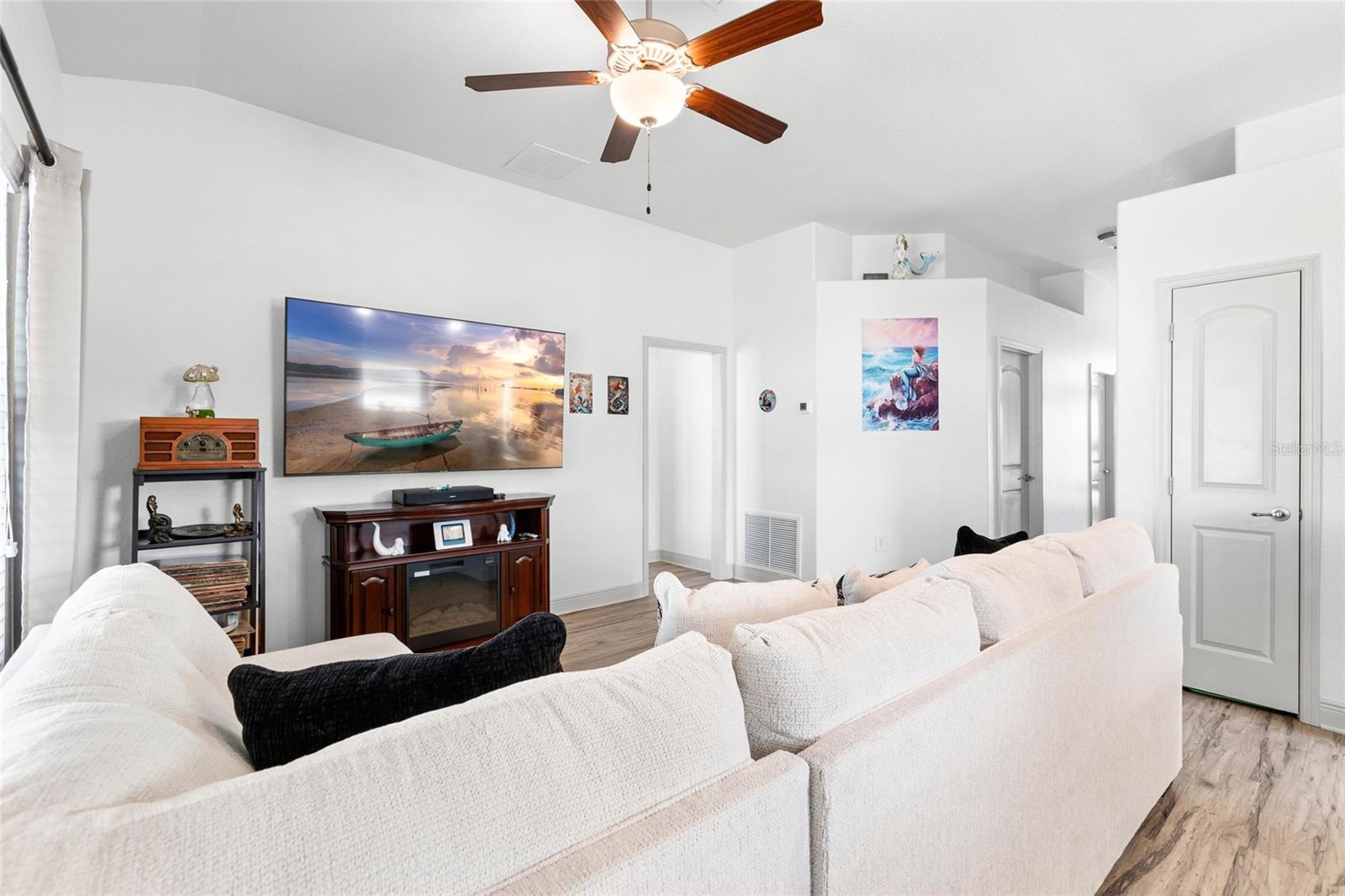 SPRING HILL - Residential