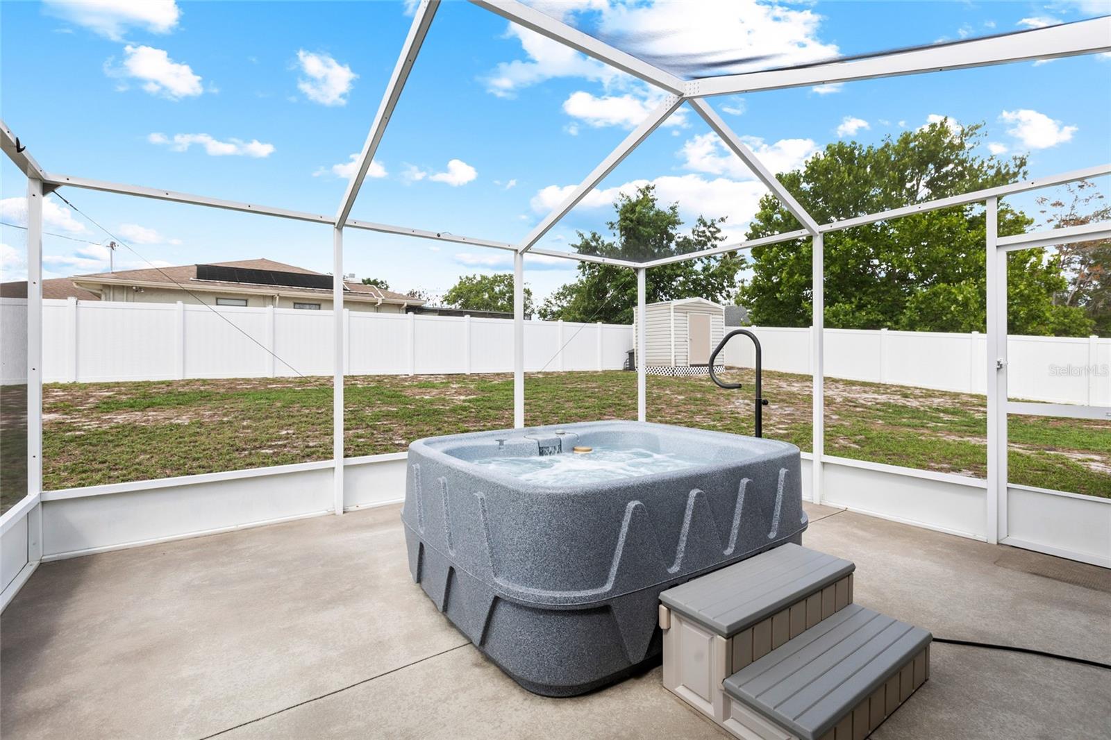 SPRING HILL - Residential