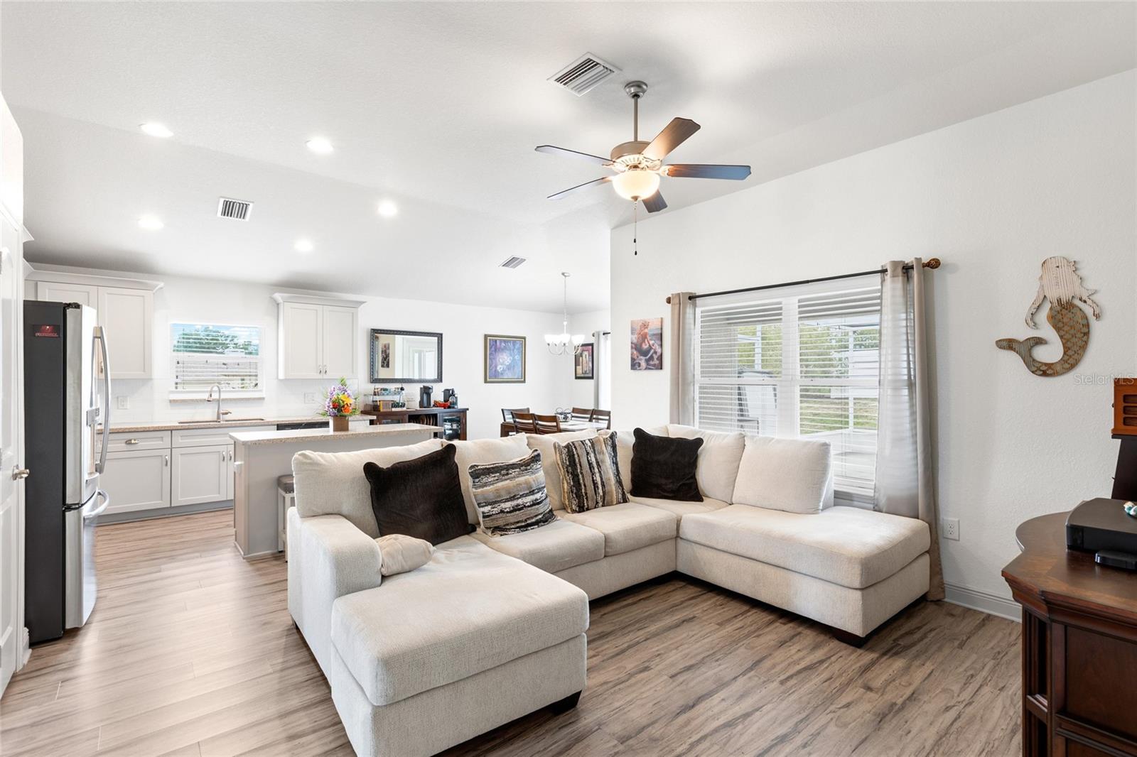 SPRING HILL - Residential