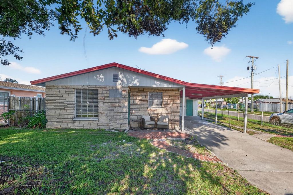 Photo of 6624 N Hubert Avenue, Tampa, FL 33614 (MLS # TB8432944)