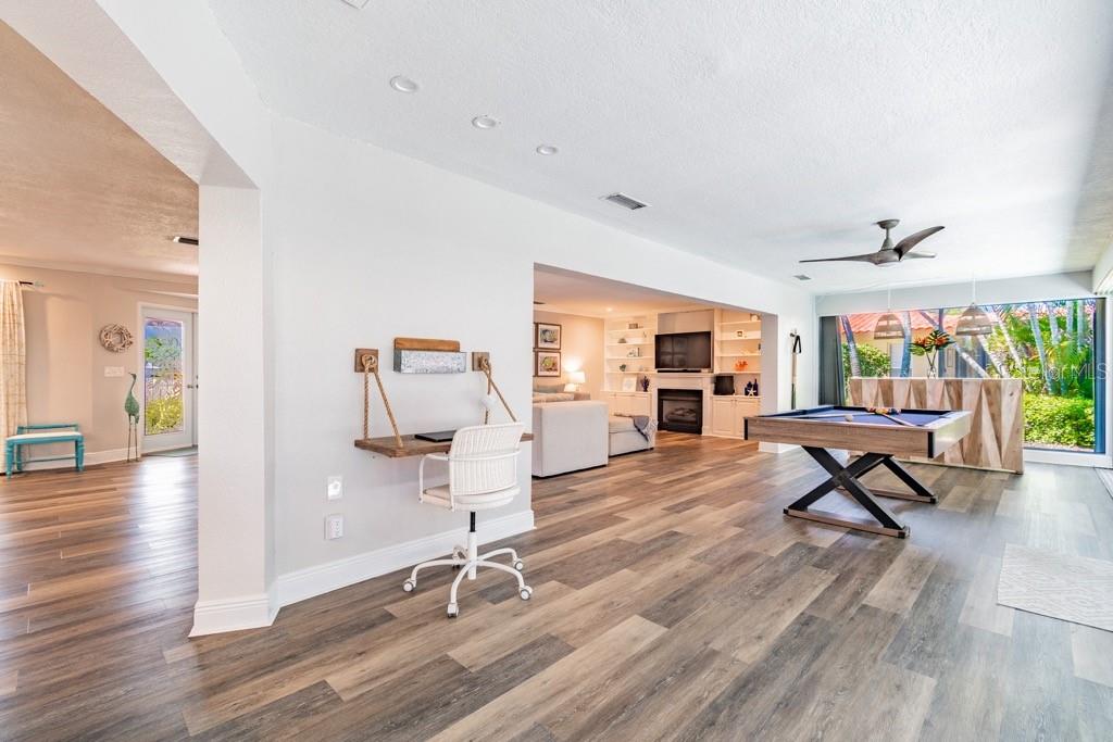 VILLAGE GREEN OF BRADENTON - Residential