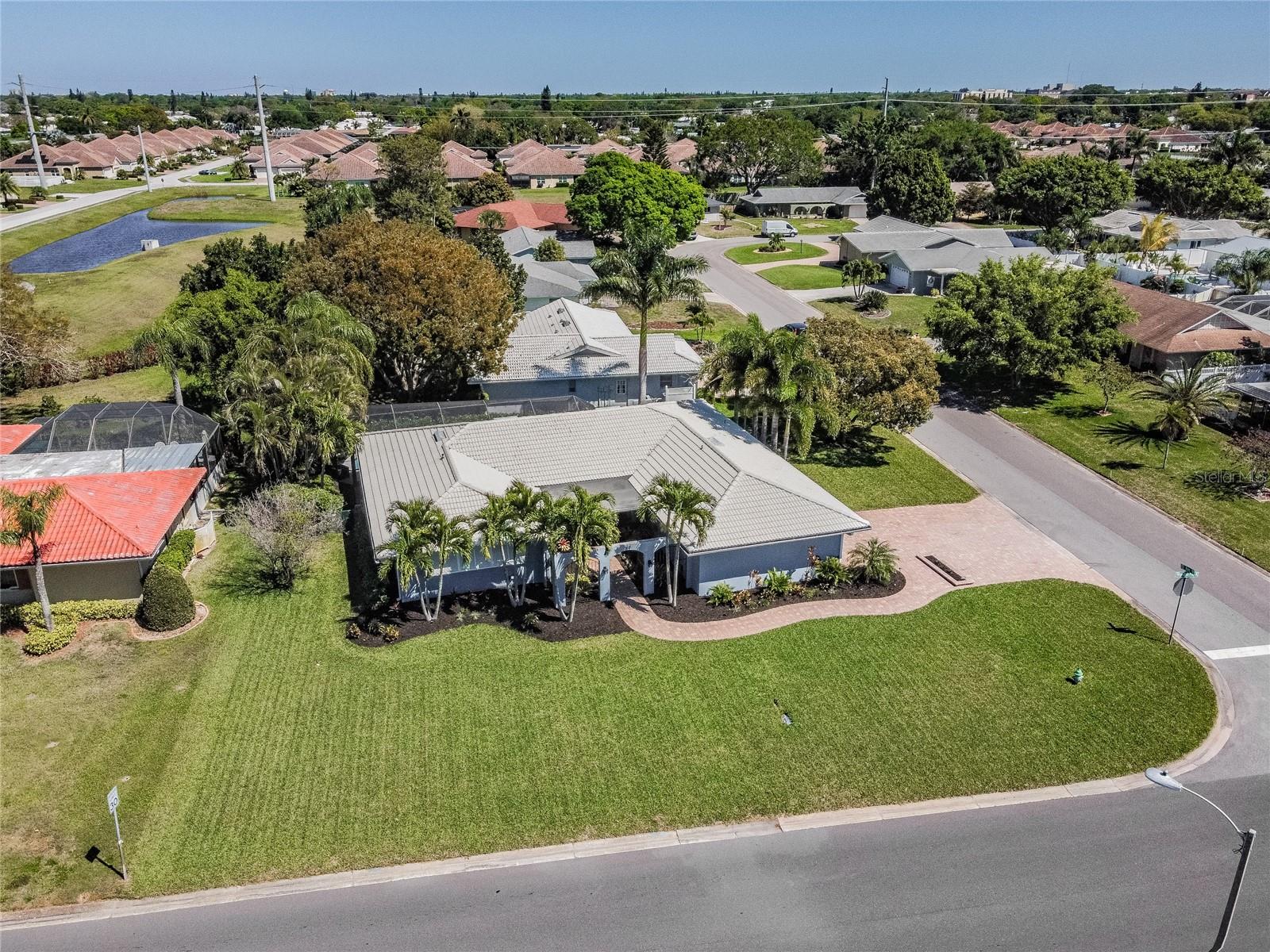 VILLAGE GREEN OF BRADENTON - Residential