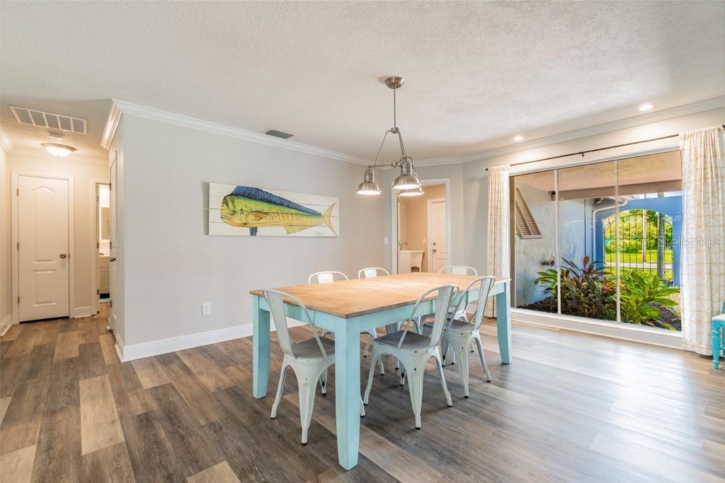 VILLAGE GREEN OF BRADENTON - Residential