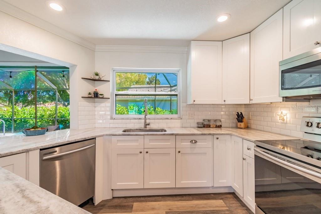 VILLAGE GREEN OF BRADENTON - Residential